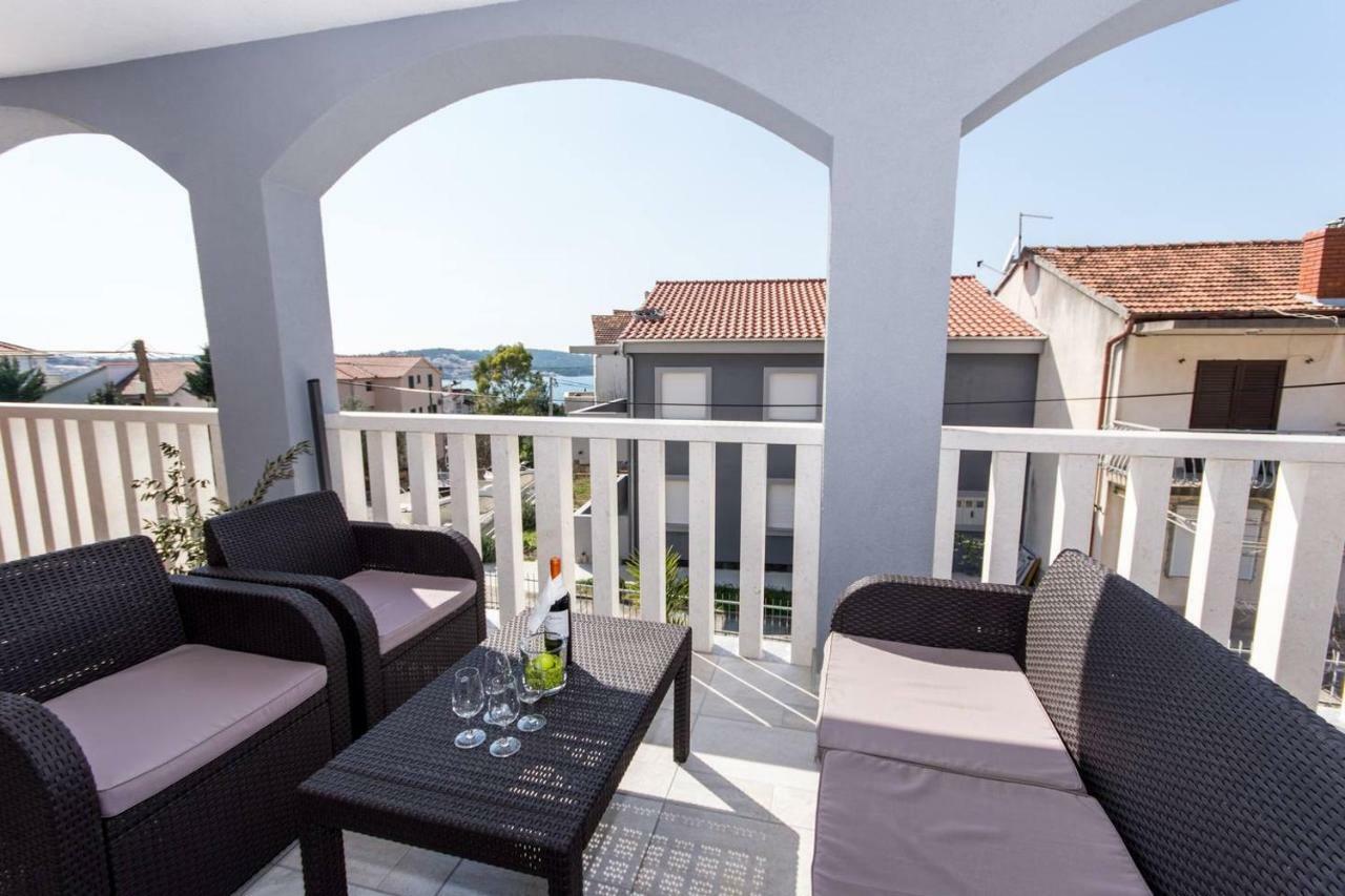 Villa Bozana โตรกีร์ ภายนอก รูปภาพ