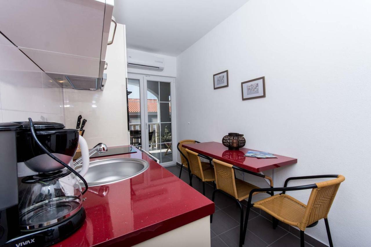Villa Bozana โตรกีร์ ภายนอก รูปภาพ