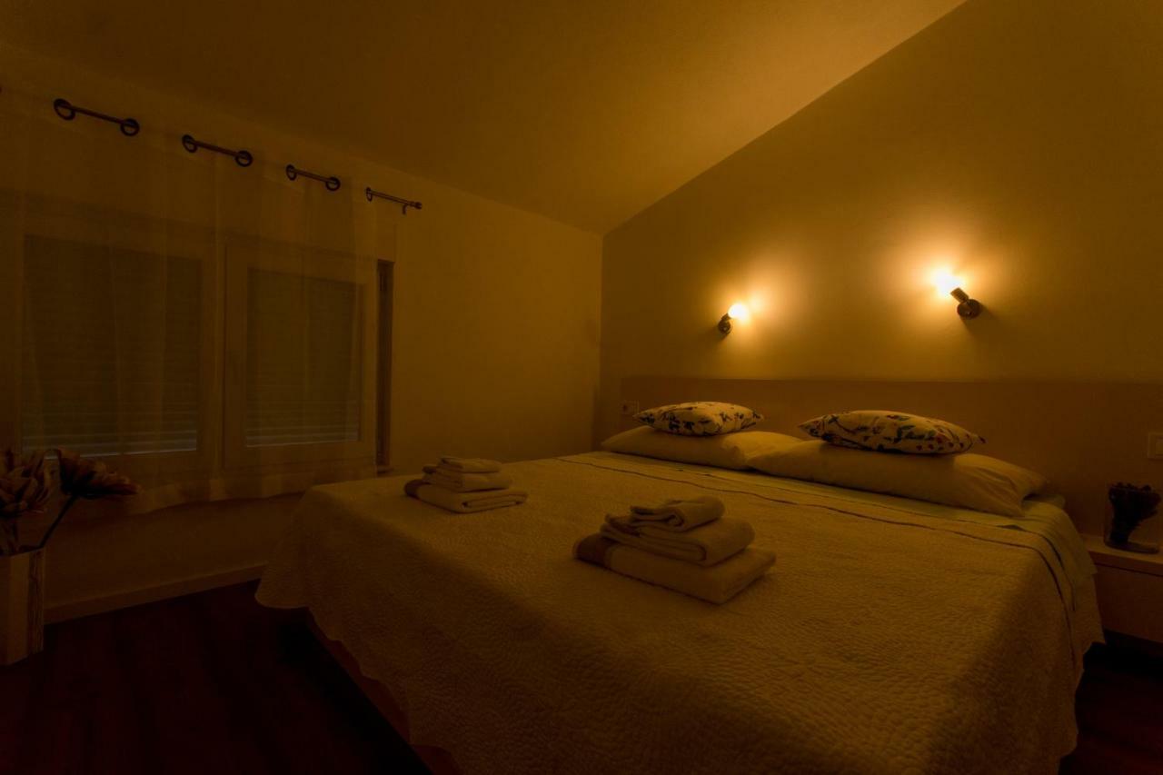 Villa Bozana โตรกีร์ ภายนอก รูปภาพ