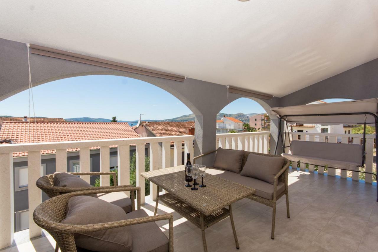 Villa Bozana โตรกีร์ ภายนอก รูปภาพ