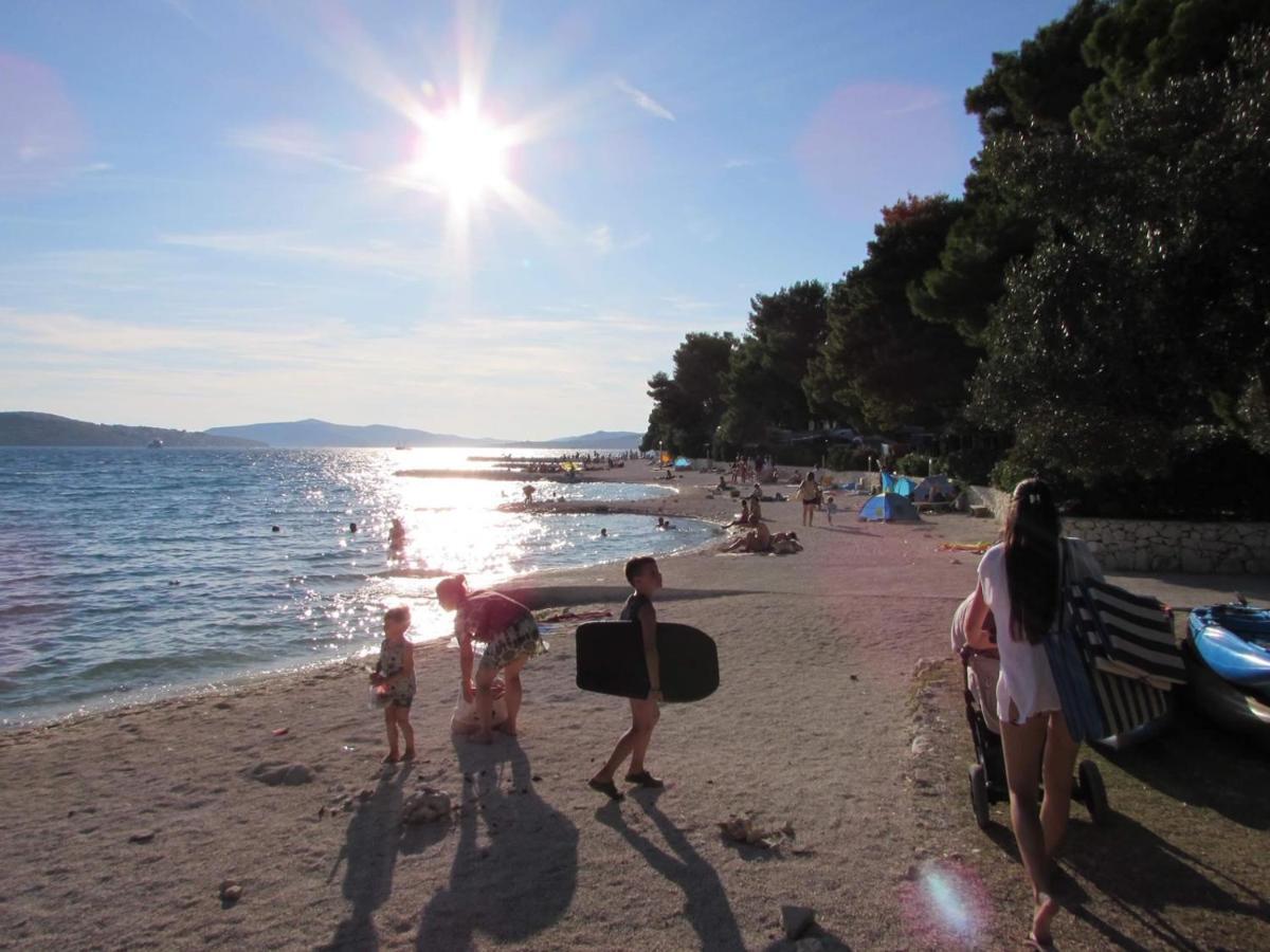 Villa Bozana โตรกีร์ ภายนอก รูปภาพ